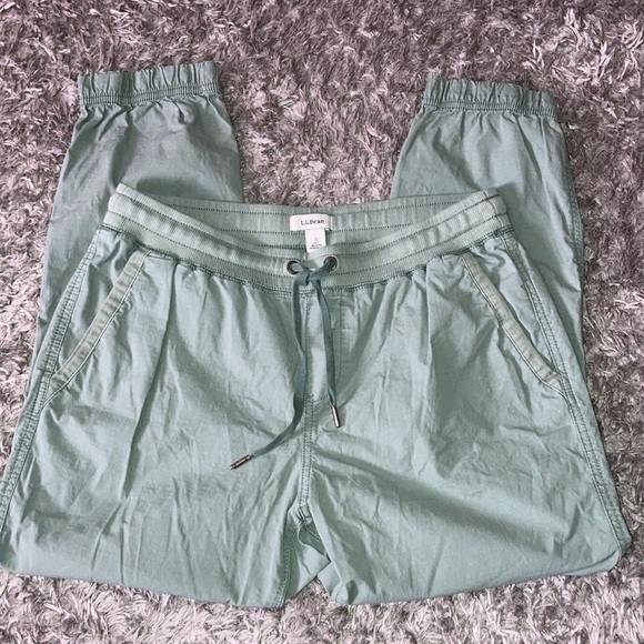 LL bean Sz small elastic bottom crop pants - Picture 2 of 9
